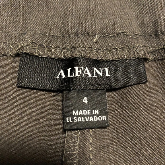 NWT Alfani Capris - Picture 7 of 7